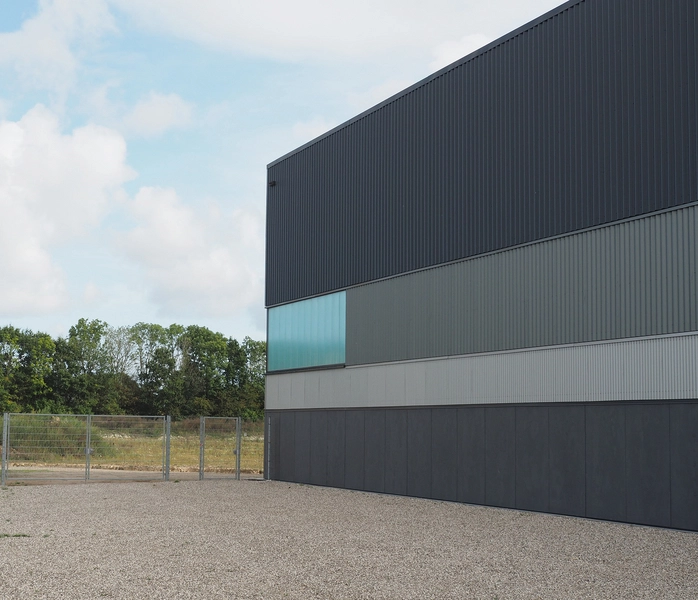 Holbæk Sportsby Facade med polycarbonat