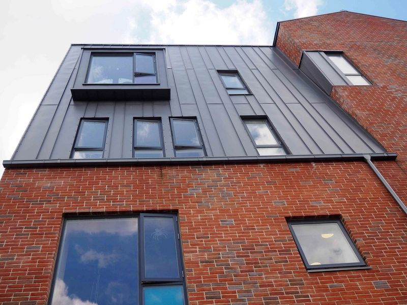 Legehuset, Daginstitution i Brønshøj Blik op langs facaden