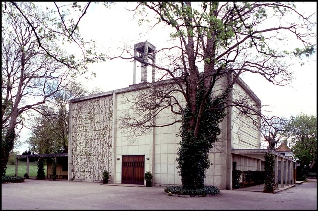 Mariebjerg kapel Indgangsfacade