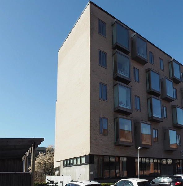 Kastanjehaven Den sydlige gavl og facaden mod Johannesskolen