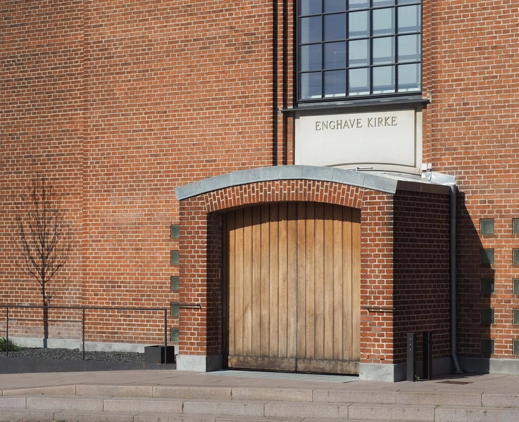 Enghave Kirke Indgangspartiet