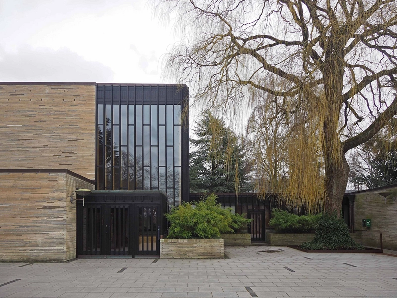 Roskilde Kapelkrematorium - Østre Kirkegård 