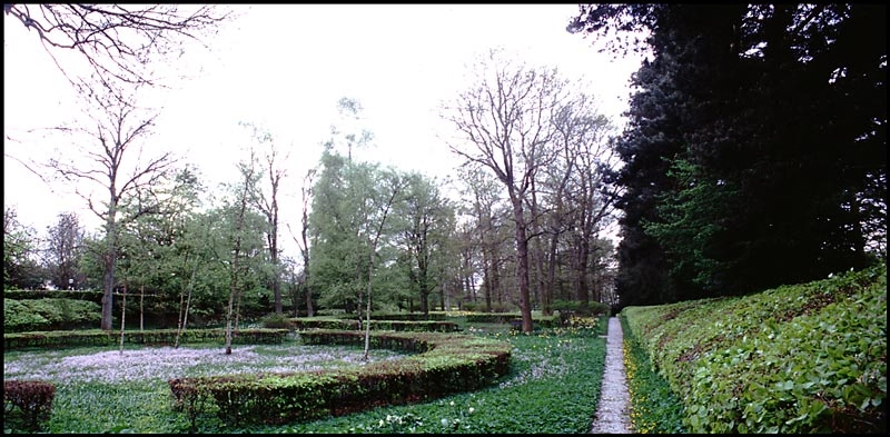 Mariebjerg kirkegård 