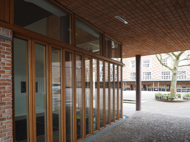 Falkonergårdens Gymnasium & HF 