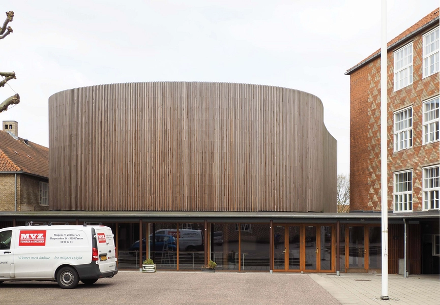 Falkonergårdens Gymnasium & HF Multihallen af Falko Arkitekter