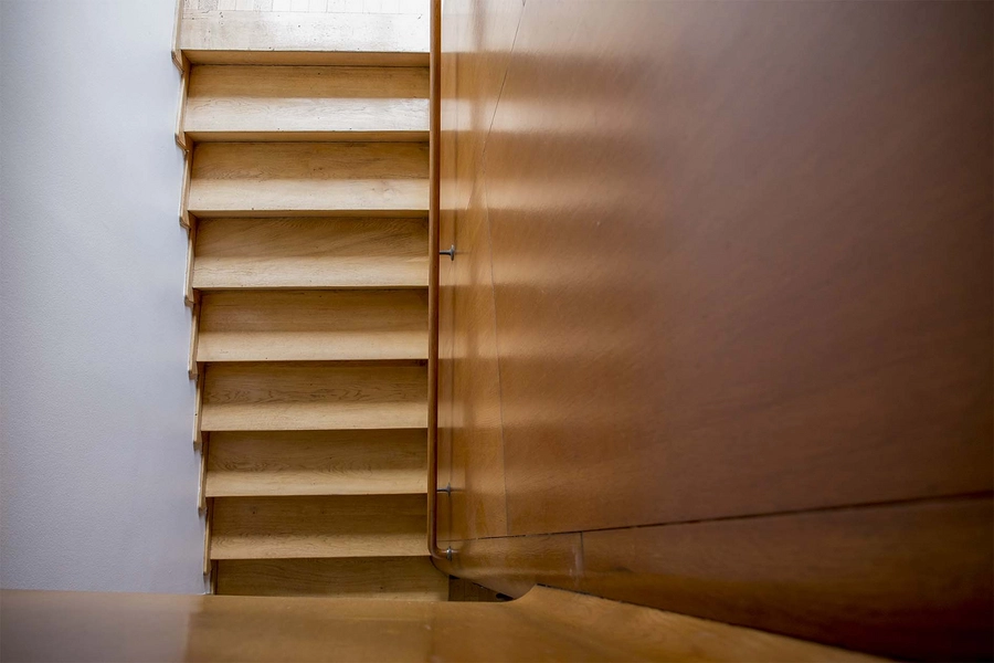 Vestersøhus Trappehus, træfinér