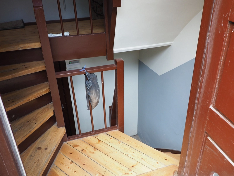 Glænøgaard Nedgang til kælder via bagtrappen