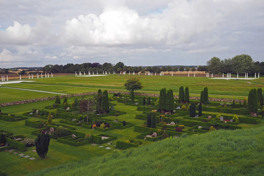 Kongernes Jelling - Monumentområdet 