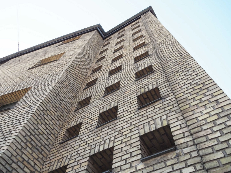 Bag Søndermarken 1A 