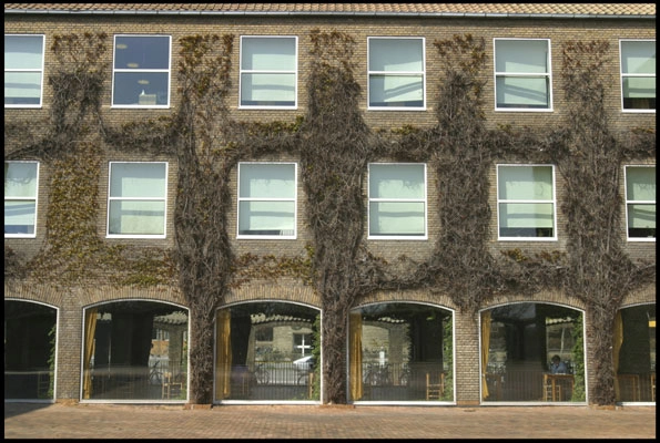 Aarhus Universitet Facadeudsnit, Hovedbygning