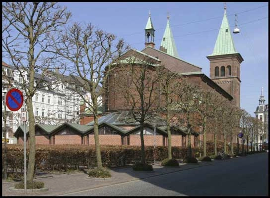 Sankt Pauls Kirke og tilbygning 