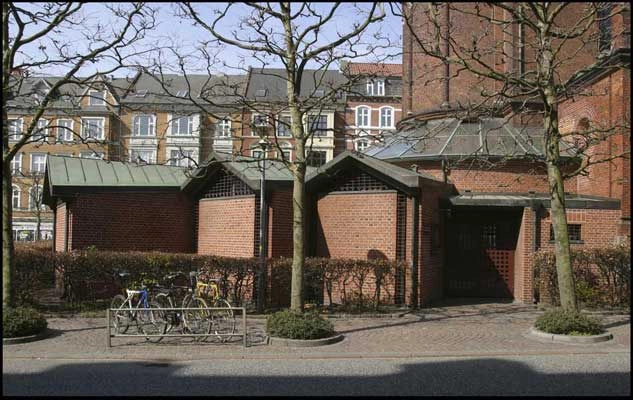 Sankt Pauls Kirke og tilbygning Menighedshus