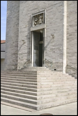 Skt. Lukas Kirke Hovedindgang