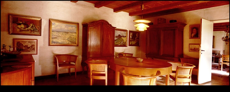 Hus ved Randkløve Spisestue og dør til stue