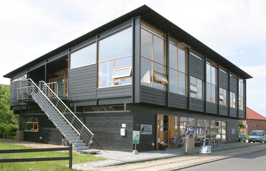 Multifunktionelt træhus 