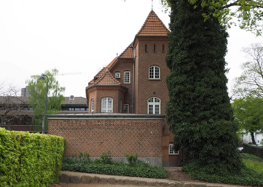 Overretssagfører Carl Meyers Villa, Antoinettevej 1 