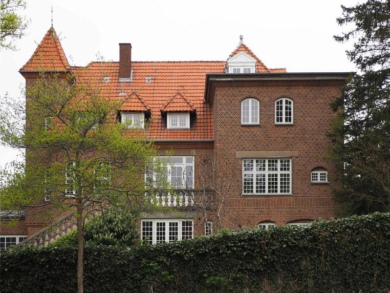 Overretssagfører Carl Meyers Villa, Antoinettevej 1 