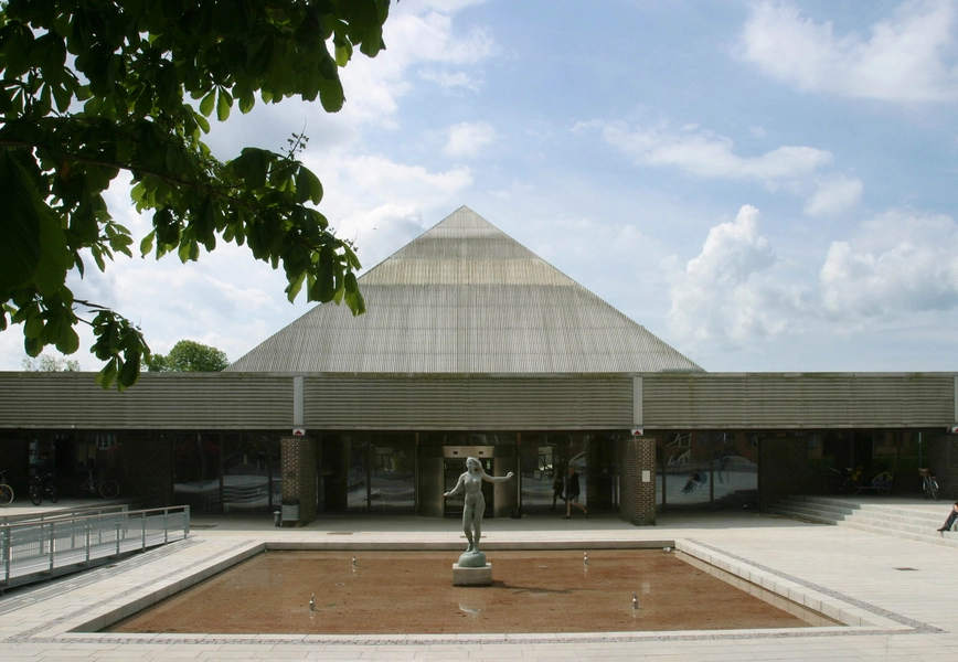 Haraldslund Svømmehal 