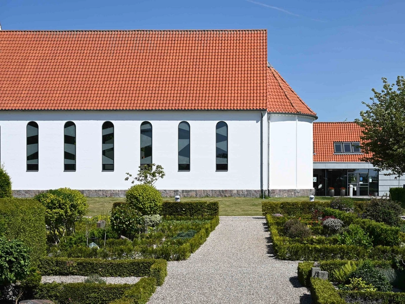 Ansgarkirken og Sognehus - Hedehusene 