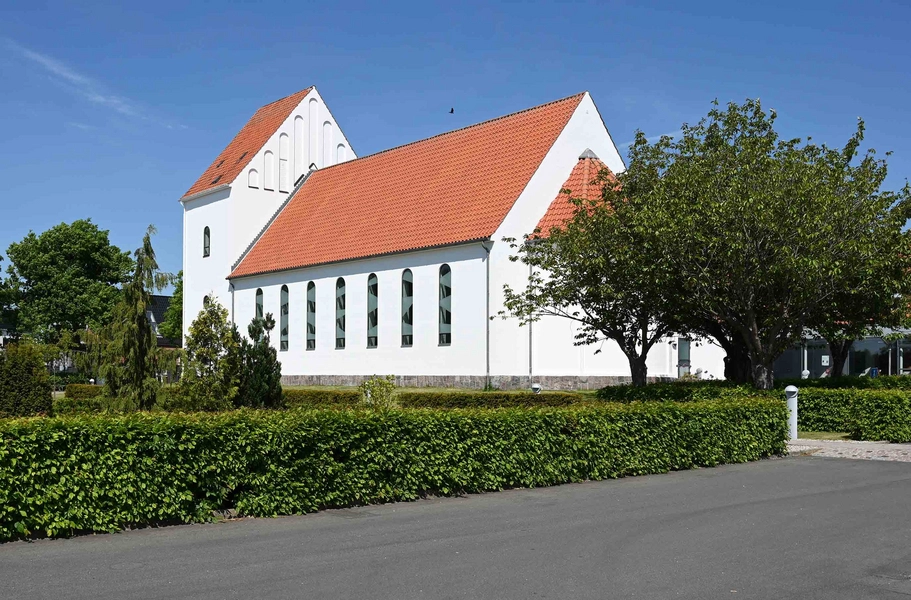 Ansgarkirken og Sognehus - Hedehusene 