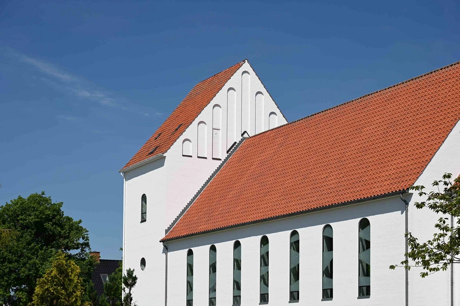 Ansgarkirken og Sognehus - Hedehusene 