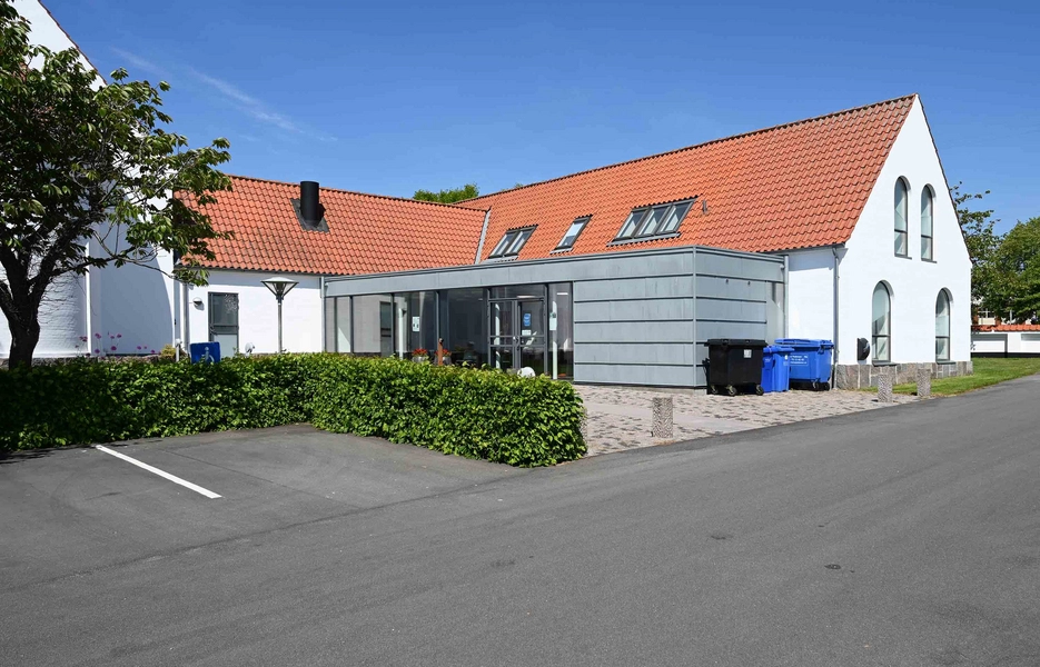 Ansgarkirken og Sognehus - Hedehusene 