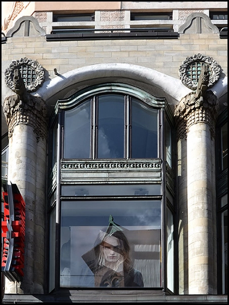 Metropolbygningen Sektion