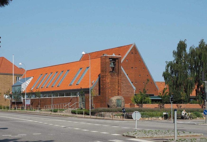 Risbjerg Kirke og Sognehus 