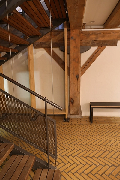 Gammel Dok Detalje, trappe, kælder