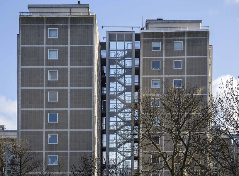 Bellahøjhusene Punkthus med glastrappe