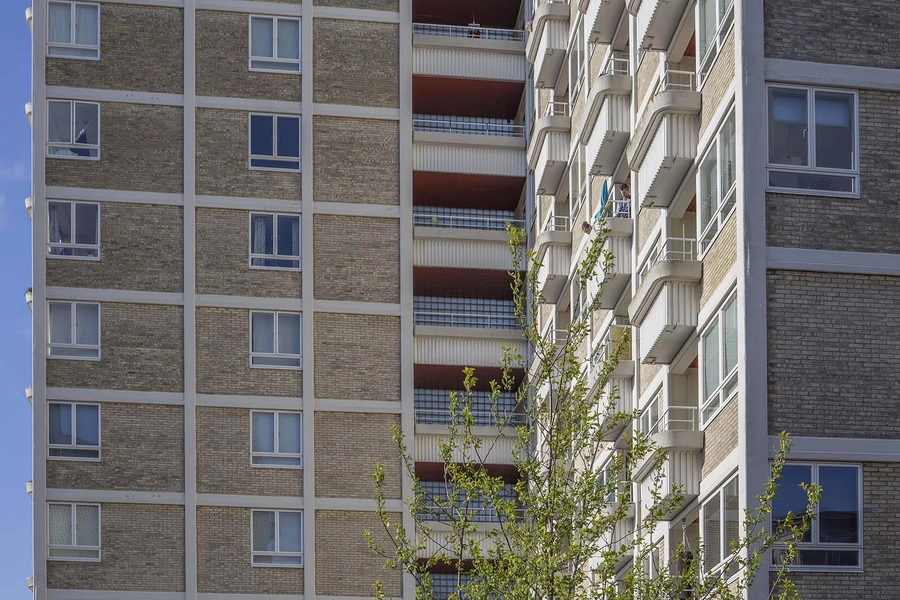 Bellahøjhusene Facadeudsnit, teglstenstavl