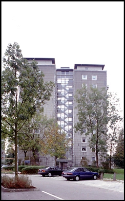 Bellahøjhusene Punkthus med glastrappe