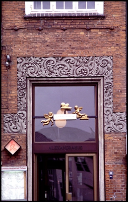 Gammeltorv 8 Vandnæser og dekorative bånd