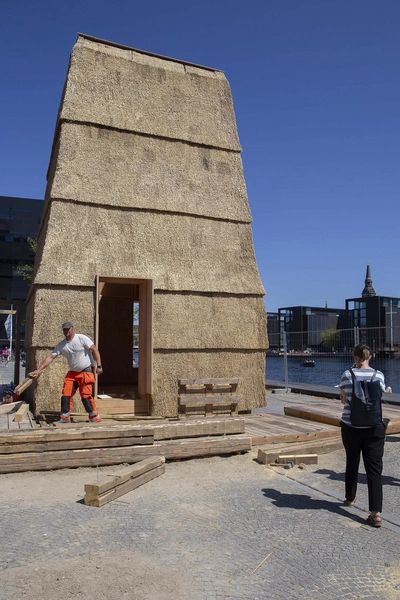 From 4 to 1 Planet - Tækkede Teglblokke 