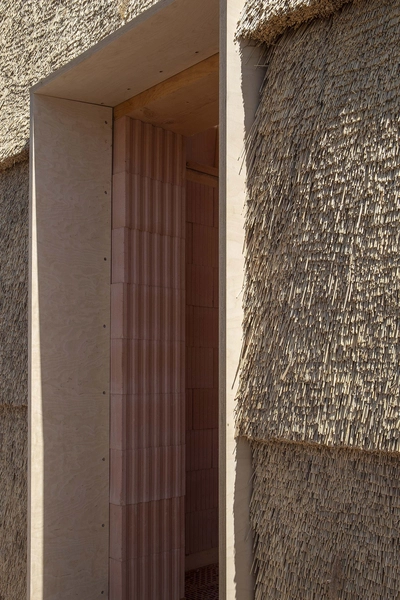 From 4 to 1 Planet - Tækkede Teglblokke 