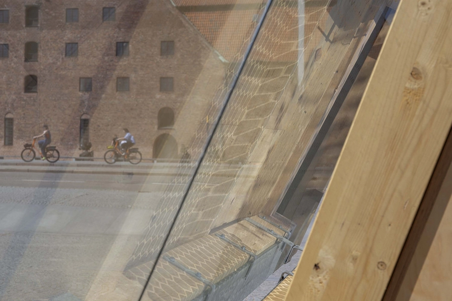 From 4 to 1 Planet - Den planetære pavillon 