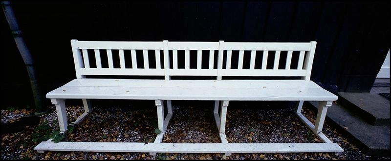 Hegnslund Bænk ved indgang