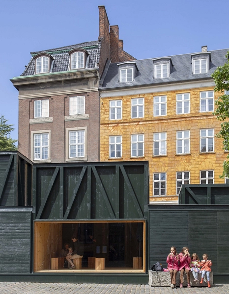 Poetic Daylight Pavilion 