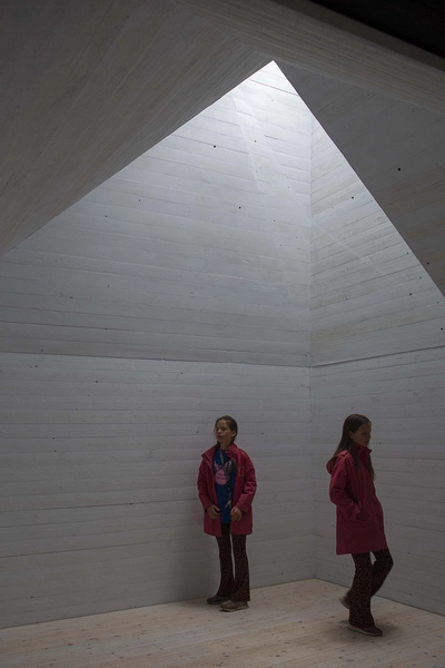 Poetic Daylight Pavilion 