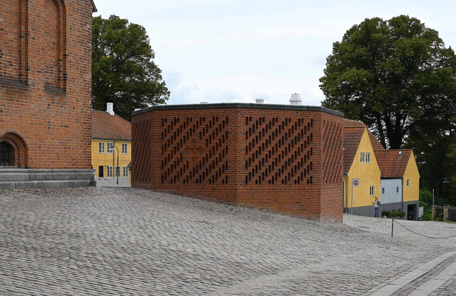 Gravmonument for Frederik IX 