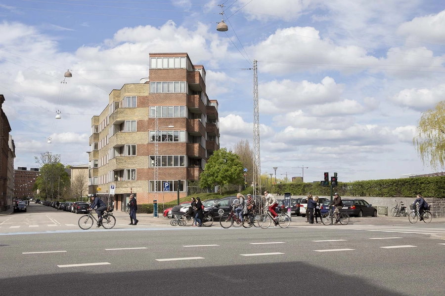 Vodroffsvej 2A og 2B Gavlmotiv, bygningen set fra Gl. Kongevej