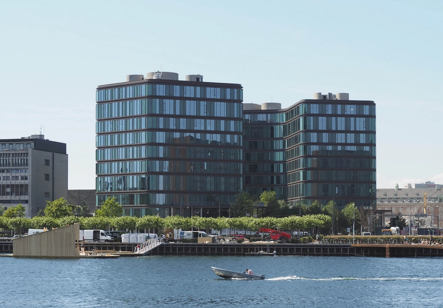 SEB Bank Set fra Islands Brygge