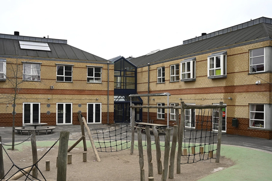 Skolen på Duevej - 1996 Alle fotos er fra 2024.