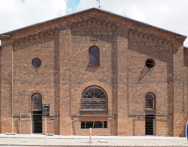 Rød Lagerbygning Foto: 2020