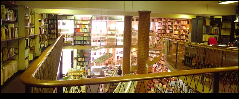 Reitzels Boghandel Håndliste og søjler