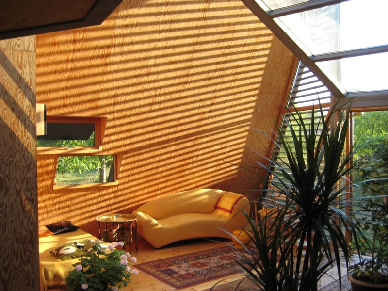 Himmelhuset Stueinteriør i aftenlys int.