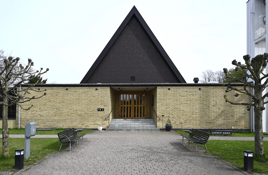 Emdrup Kirke 