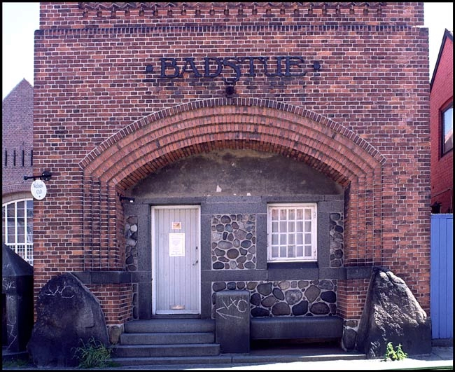 Rønne Elværk og Badeanstalt Indgangsparti til badeanstalt