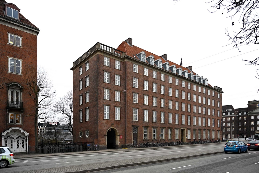 H. C. Andersens Boulevard 2 