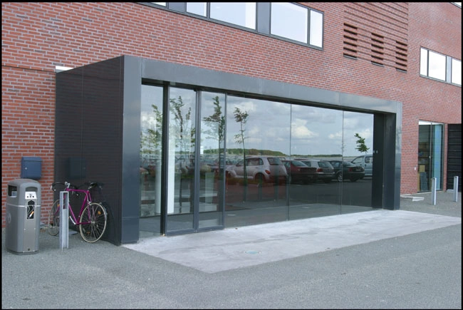 Geodatastyrelsen (Siemens Mobile Phones) Indgangsparti